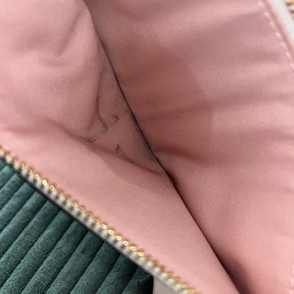 Tory Burch Embossed Contrast Signature Logo Pink and Cream Wallet - Picture 5 of 7